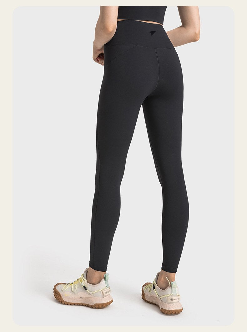 black pocket legging